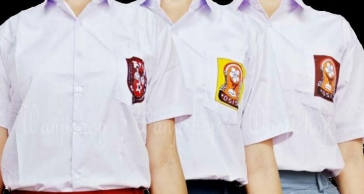 foto : seragam sekolah_Net