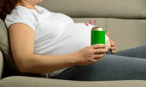 Bahaya-ibu-hamil-minum-soda-Hero.width-800.format-webp